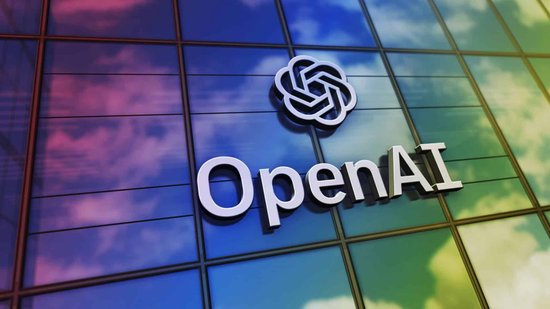 OpenAI新“靠山”？媒体：特朗普就职前和Altman通电话畅谈AI基建